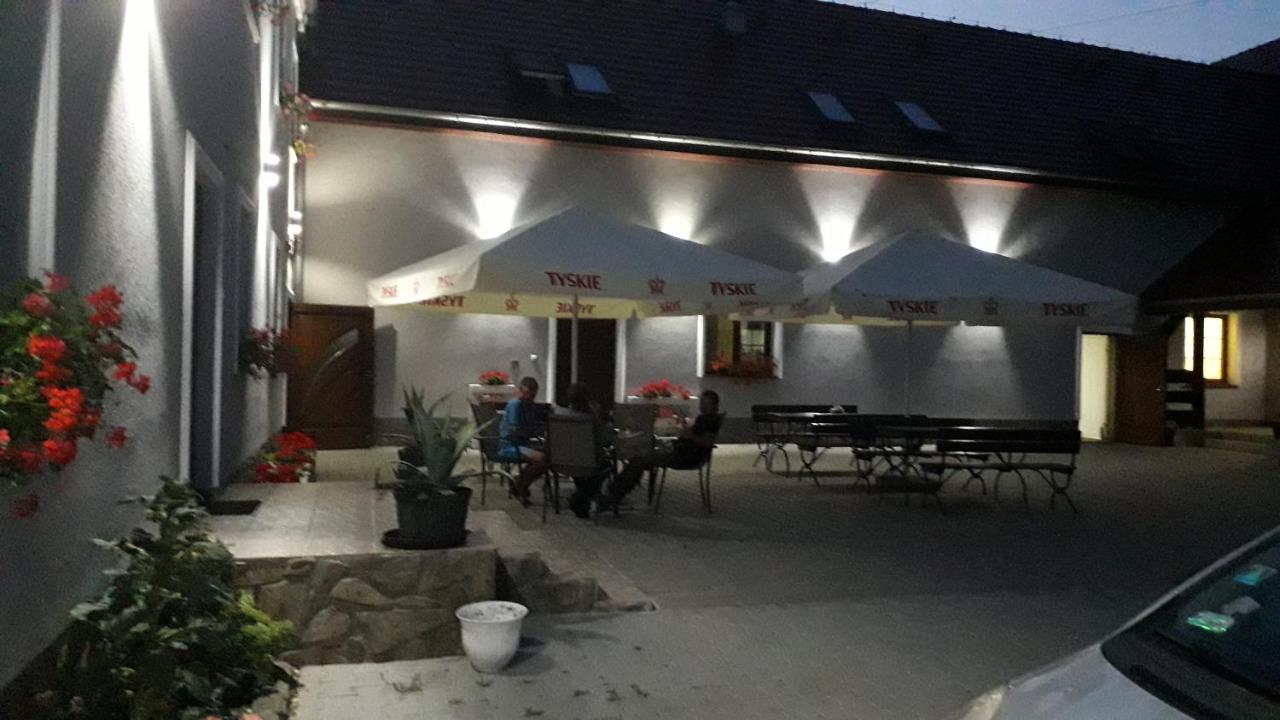 Zajazd Zacheta Kamienna Gora Exterior photo